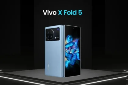 user exploring Vivo X Fold 5 during India launch, 2025