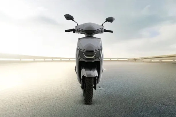 Warivo Edge electric scooter 2025 in white color on Andhra Pradesh street