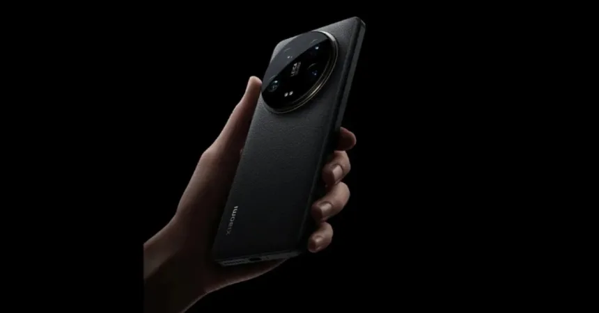 user with Xiaomi 15 Ultra in Silver Chrome, India 2025