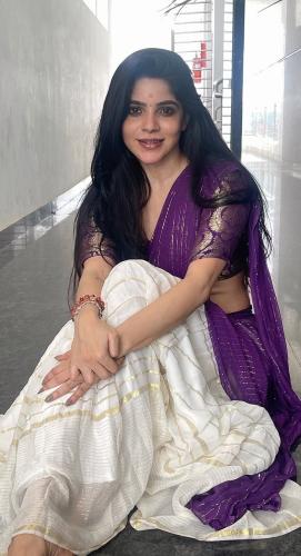 Divyabharathi-5